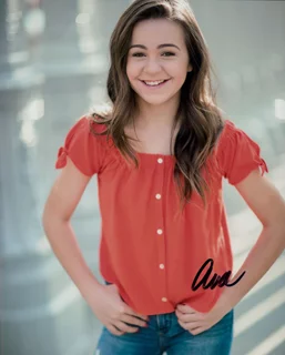 Ava Bianchi autograph