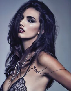 Hailee Keanna Lautenbach autograph