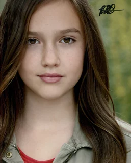 Pilot Paisley-Rose autograph