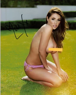 Lucy Pinder autograph