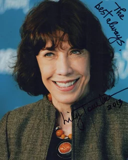 Lily Tomlin autograph
