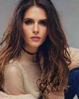 Claudia Alvarez autograph