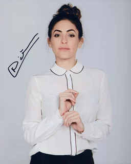 Natalia Cordova-Buckley autograph