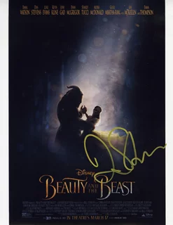 Dan Stevens autograph