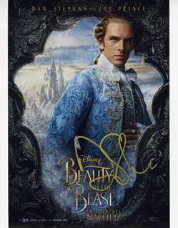 Dan Stevens autograph