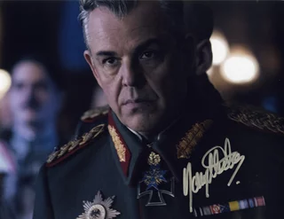 Danny Huston autograph