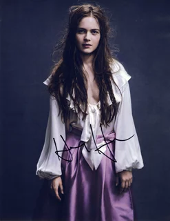 Hera Hilmar autograph