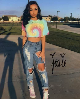 Josie Alesia autograph