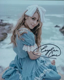 Caylee Cowan autograph