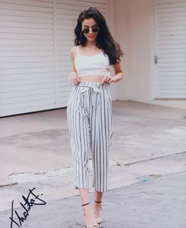 Thalita Ferrez autograph