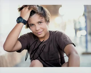 Pearce Joza autograph