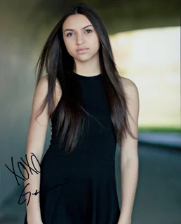 Gabriella Martinez autograph