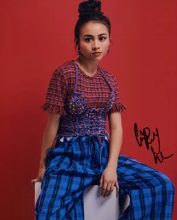 Ciara Wilson autograph