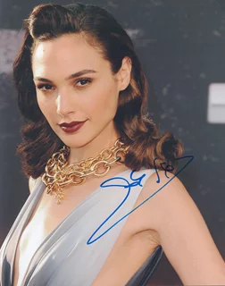 Gal Gadot autograph