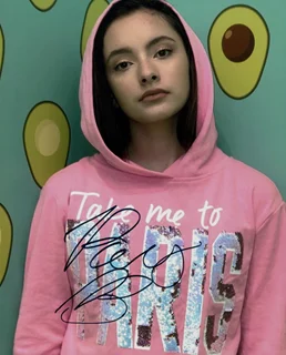 Paris Bravo autograph