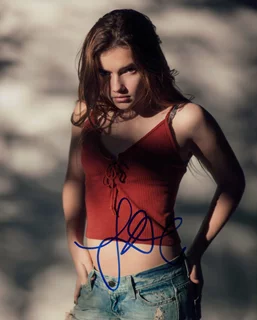 Alexis Jayde Burnett autograph