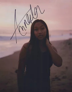 Anneston Pisayavong autograph