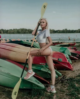 Audra Hanson autograph