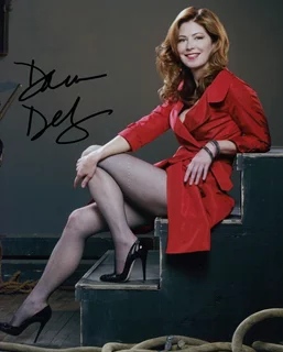 Dana Delany autograph