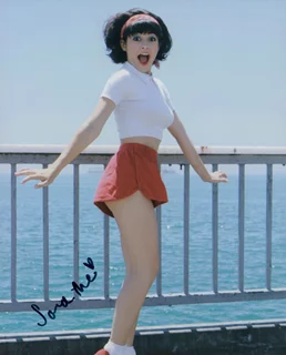 Sara Anne autograph