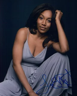 Lauren E Banks autograph
