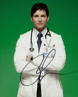 Peter Facinelli autograph