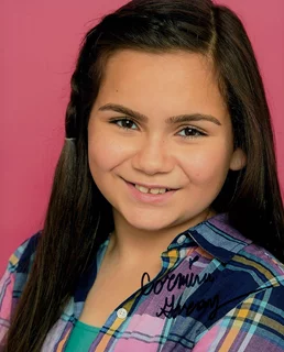 Carmina Garay autograph