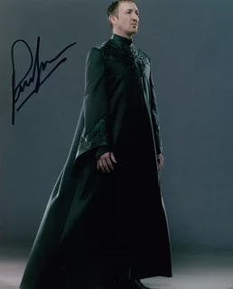 Ralph Ineson autograph