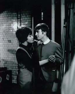 Helen Shapiro autograph