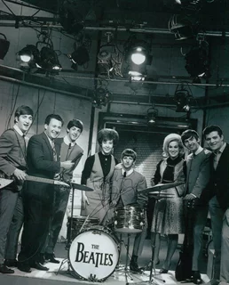 Helen Shapiro autograph