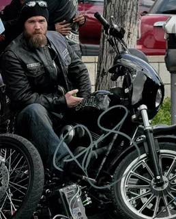 Ryan Hurst autograph