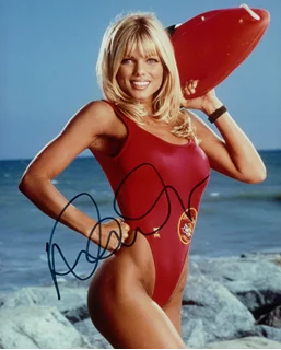 Donna D'Errico autograph