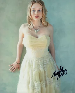 Rachelle Henry autograph