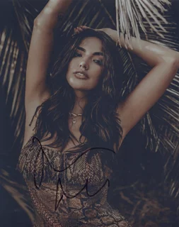 Hailee Keanna Lautenbach autograph