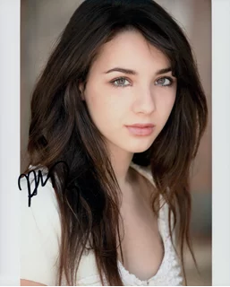 Hanna Marks autograph