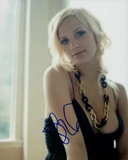 Ashlee Simpson autograph