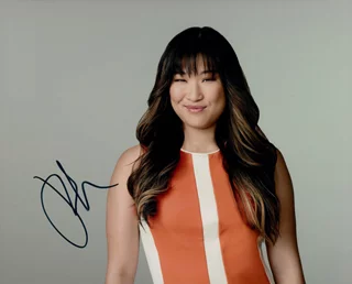 Jenna Ushkowitz autograph
