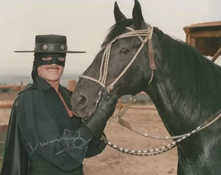 Duncan Regehr autograph