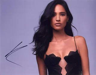 Kelsey Asbille autograph