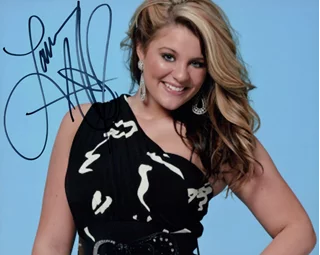 Lauren Alaina autograph