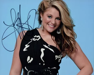 Lauren Alaina autograph