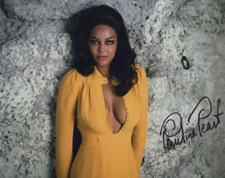 Pauline Peart autograph