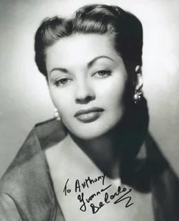 Yvonne DeCarlo autograph