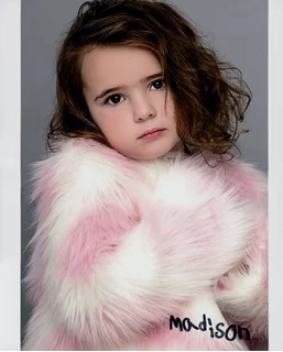 Madison Friedman autograph