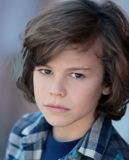 Zackary Arthur autograph