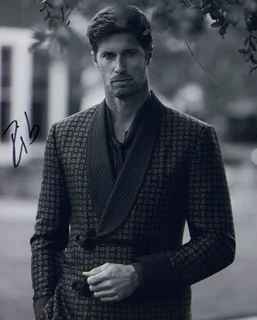 Rib Hillis autograph