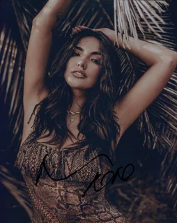 Hailee Keanna Lautenbach autograph