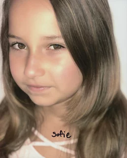 Sofie Taylor autograph