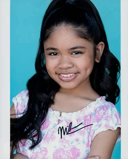 Mikee Castillo autograph