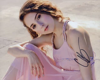 Carrie Berk autograph